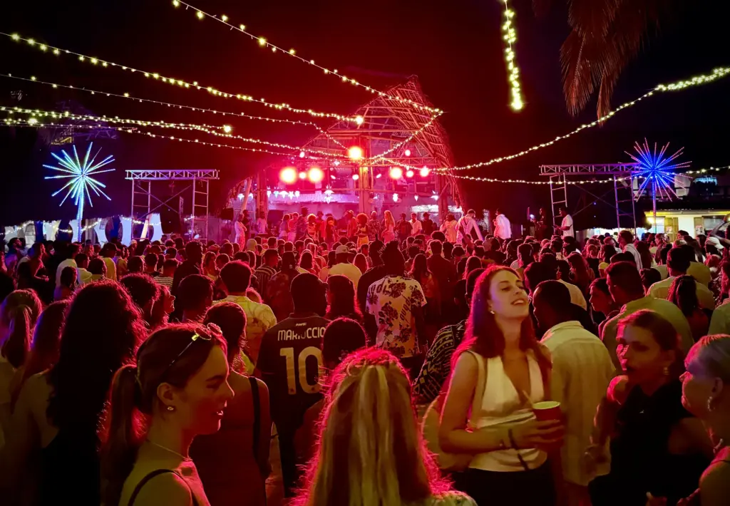 Kendwa Rocks - Full Moon party main stage