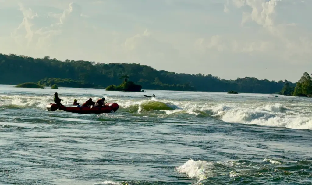 Jinja - Rafting into Grade 5 Rapids on the Nile